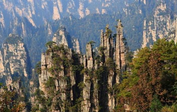 長沙出發(fā)到黃龍洞、張家界森林公園、天門山、鳳凰五日游