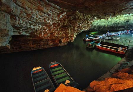 長沙出發(fā)到黃龍洞、張家界國家森林公園三日游